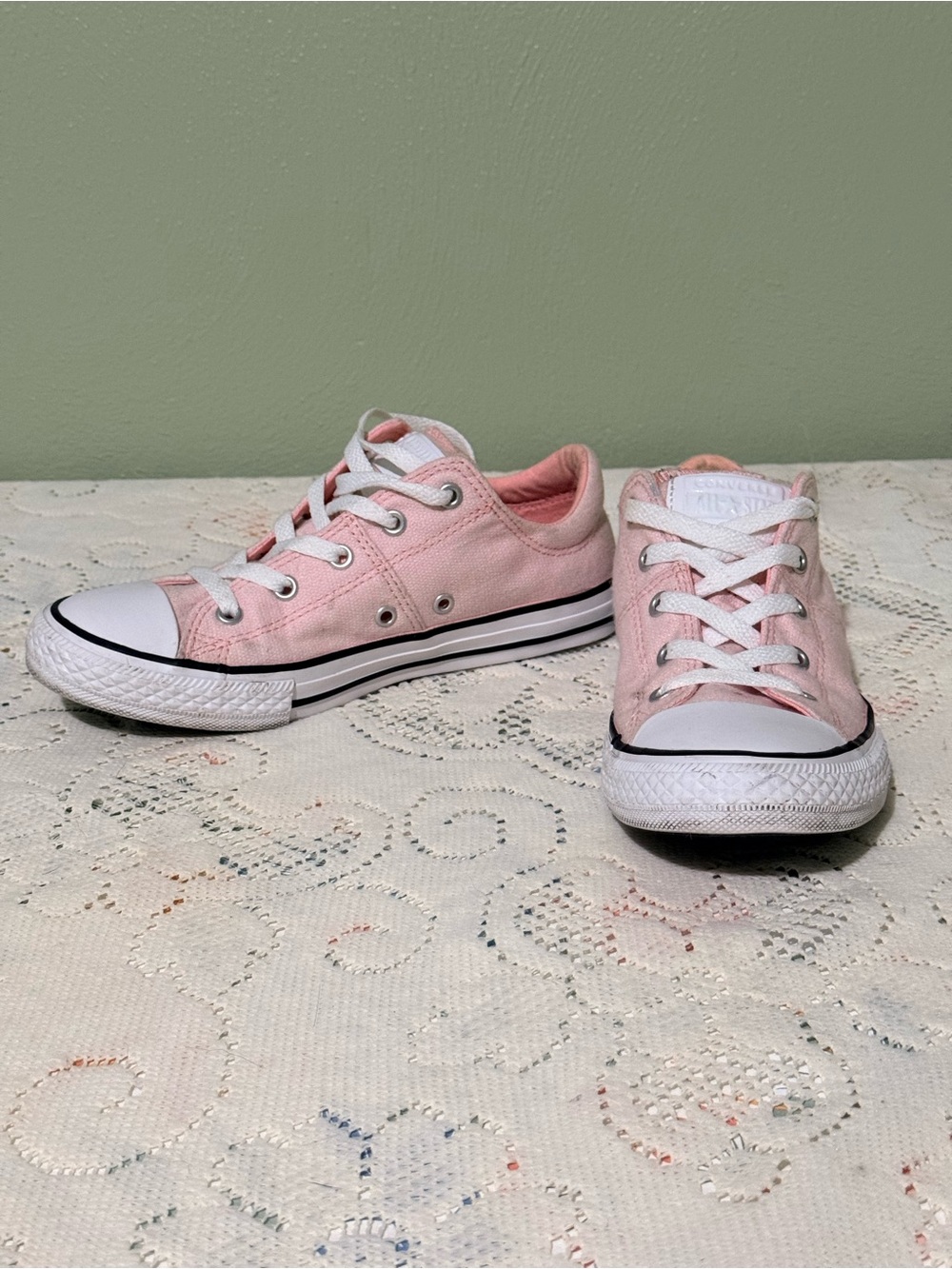 Converse Light Pink Low-Top Canvas Sneakers-Madison